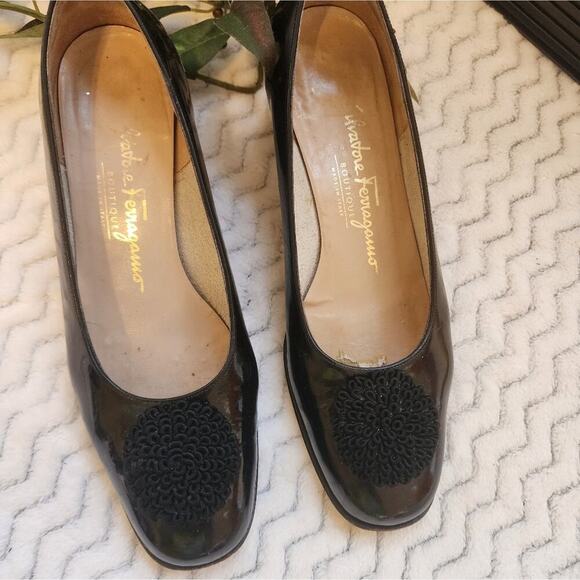 Salvatore Ferragamo Front Crochet leather heel size 5.5 - Picture 7 of 9